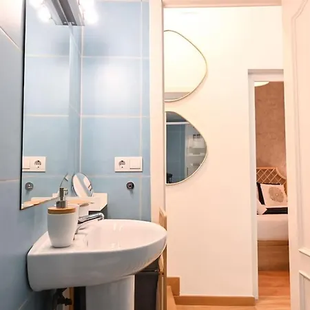 For You Rentals Vive La Vida Madrilena En Piso Temporal 2 Habitaciones Cer8 Exterior photo
